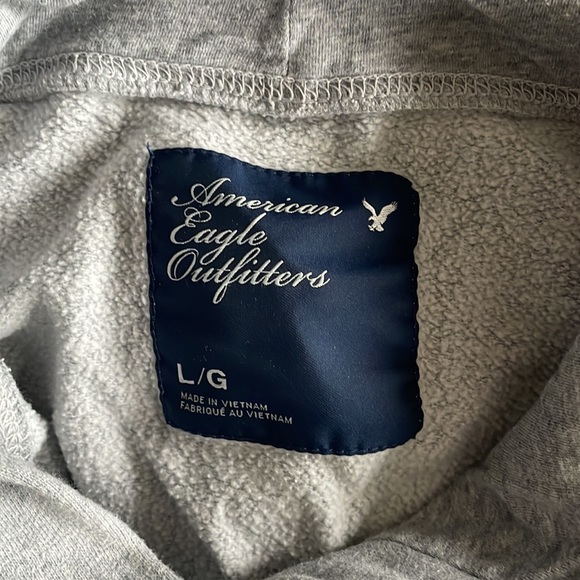 American Eagle Sweater - Picture 2 of 2